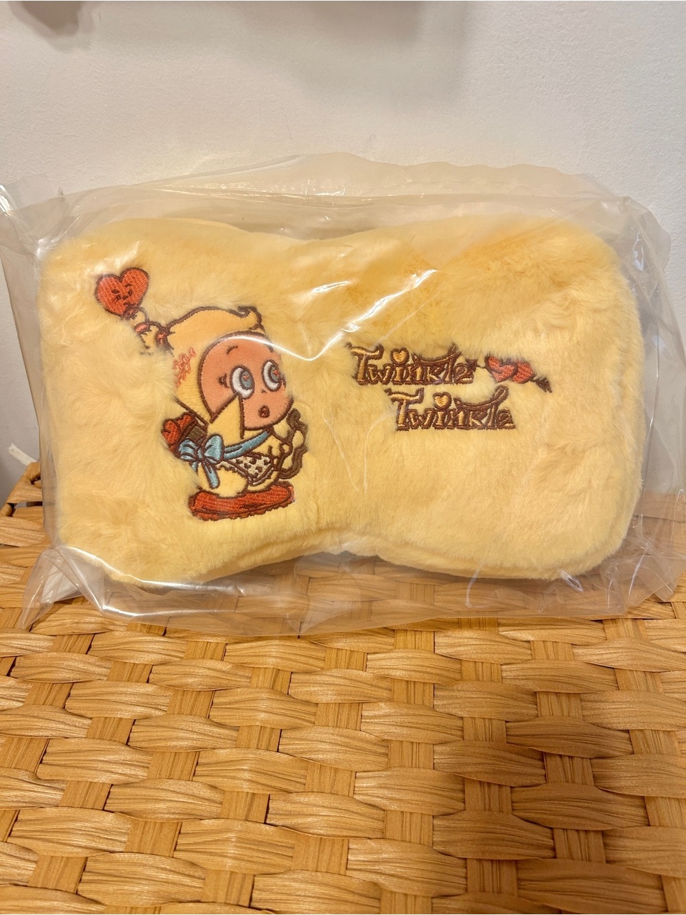 Twinkle Twinkle Yellow pillow